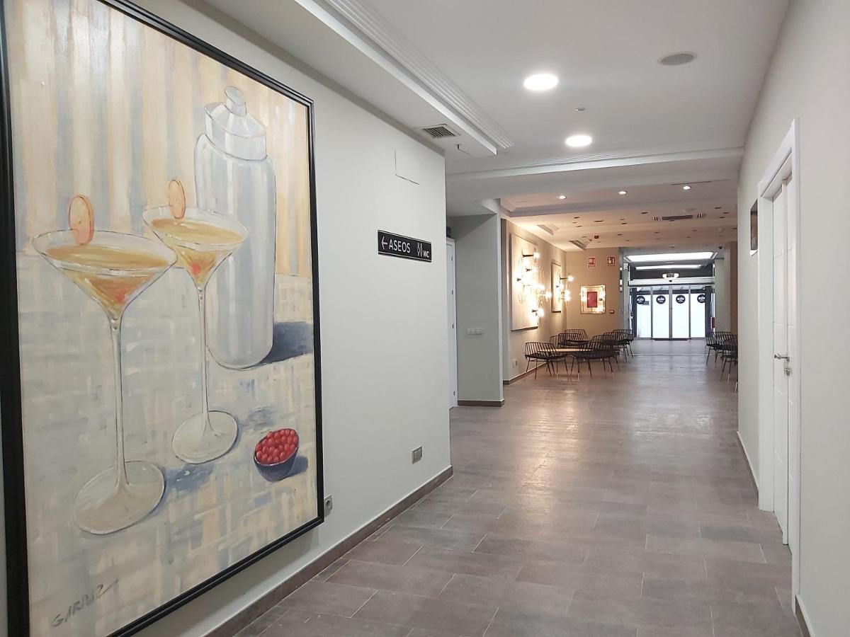 Micampus Burgos Centro Student Residence ภายนอก รูปภาพ
