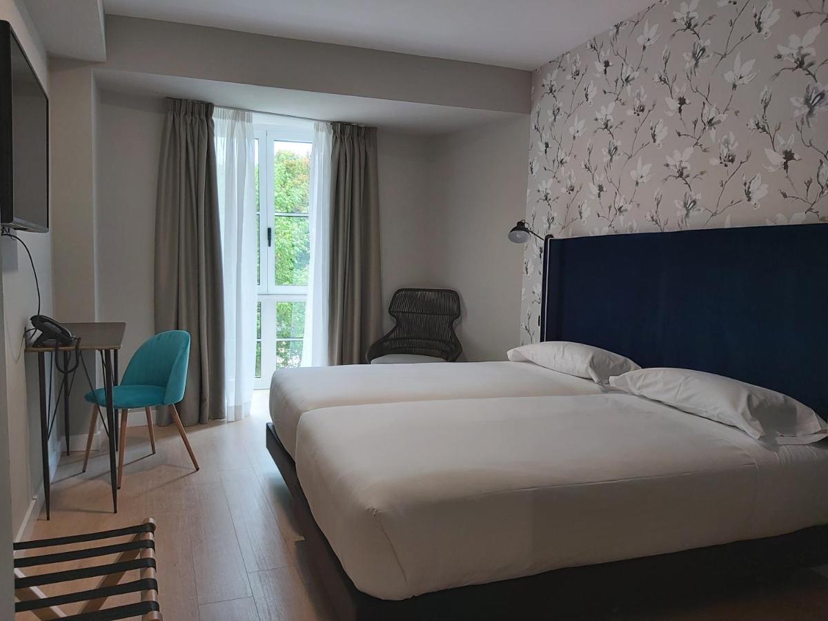 Micampus Burgos Centro Student Residence ภายนอก รูปภาพ